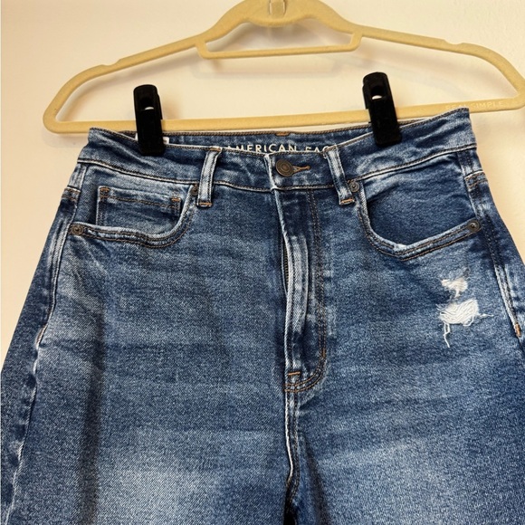 💕American Eagle High Waist Stretch Mom Jeans - Picture 5 of 10
